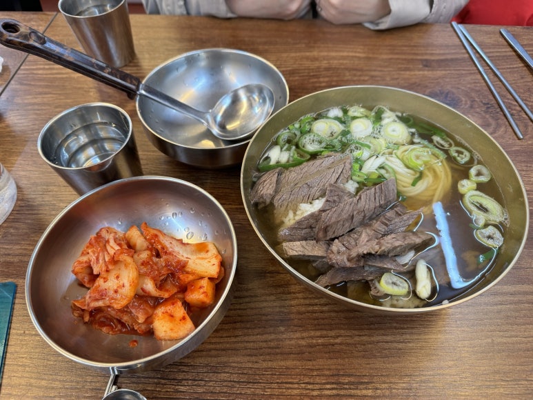 [을지로 한우곰탕] 애성회관한우곰탕 - 히든메뉴 특특 사이즈 한우곰탕. 서울 북창동 블루리본서베이 곰탕 1티어 맛집. 관련 이미지 6