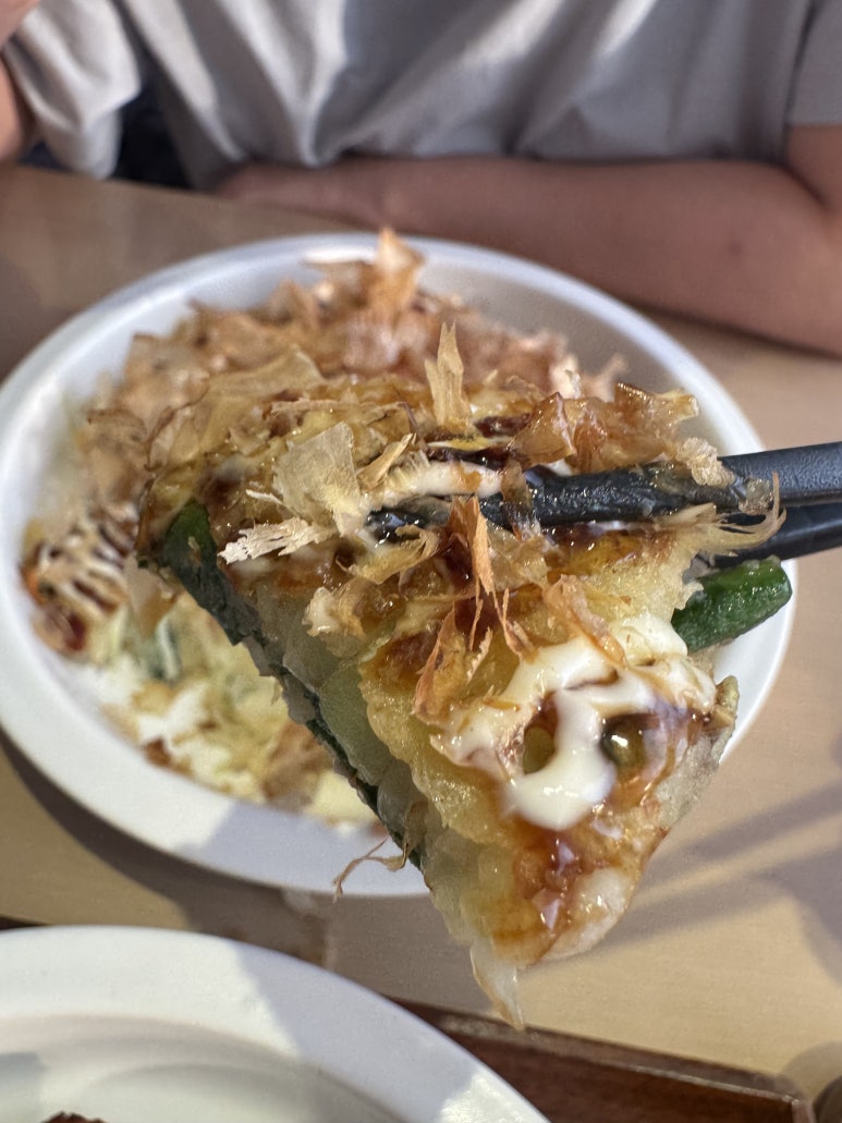 [안다즈 서울 강남] 조각보 - 리뉴얼된 메뉴 후기. 반반치킨, 오코노미야끼, 항정살 보쌈. Be my guest 내돈내산 추천메뉴 후기. 관련 이미지 16
