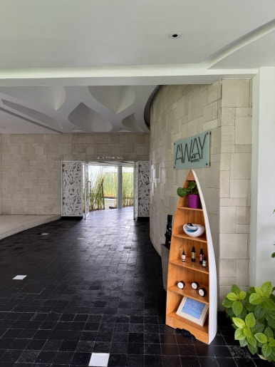 W 발리 스미냑 1편 - 킹베드 오아시스 빌라 둘러보기! 플래티넘 업그레이드 후기. 관련 이미지 41