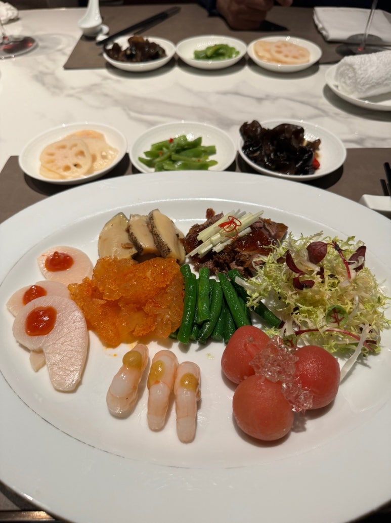 [조선팰리스 맛집] 더그레이트 홍연 - 최고의 북경오리 맛집. 유유안, 쥬에와 비교! 역삼역 가족모임 장소추천. 클럽조선 멤버십 활용하기. 관련 이미지 8