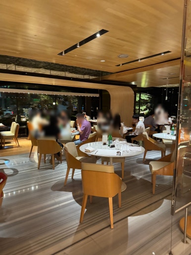 [롯데호텔서울] 라세느 - 뷔페는 먹고싶을 때 가야 제맛이지! 아내 생일 디너 뷔페 방문 후기. 트레비 클럽 쿠폰 사용. 관련 이미지 6