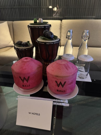 W 발리 스미냑 1편 - 킹베드 오아시스 빌라 둘러보기! 플래티넘 업그레이드 후기. 관련 이미지 12