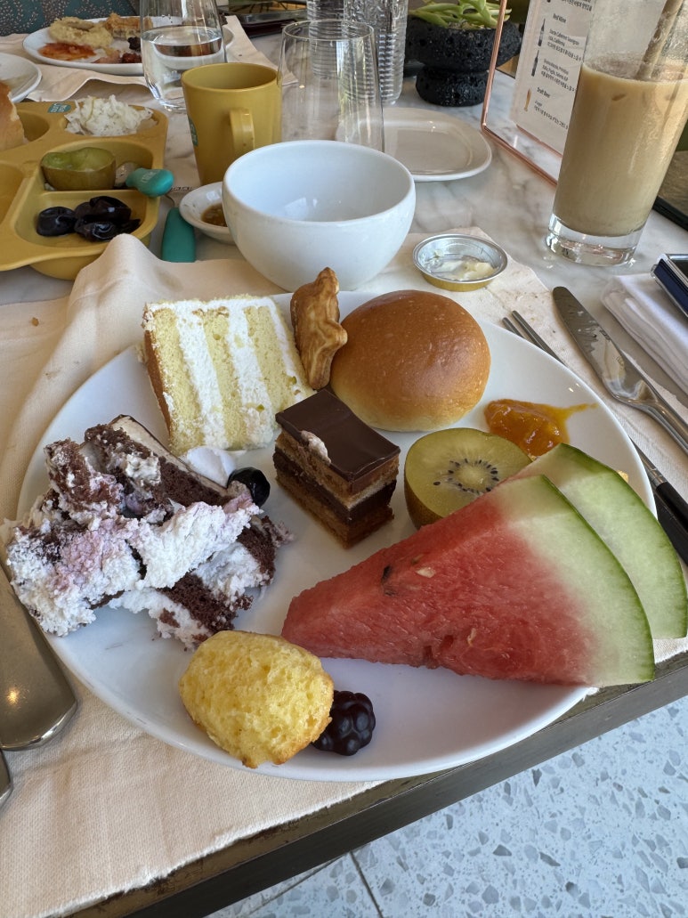 그랜드 조선 제주 아리아 - 조선호텔 멤버십 골드 할인 받고 즐긴 만족스러운 런치 후기. (vs 파르나스 제주 콘페티) 관련 이미지 3