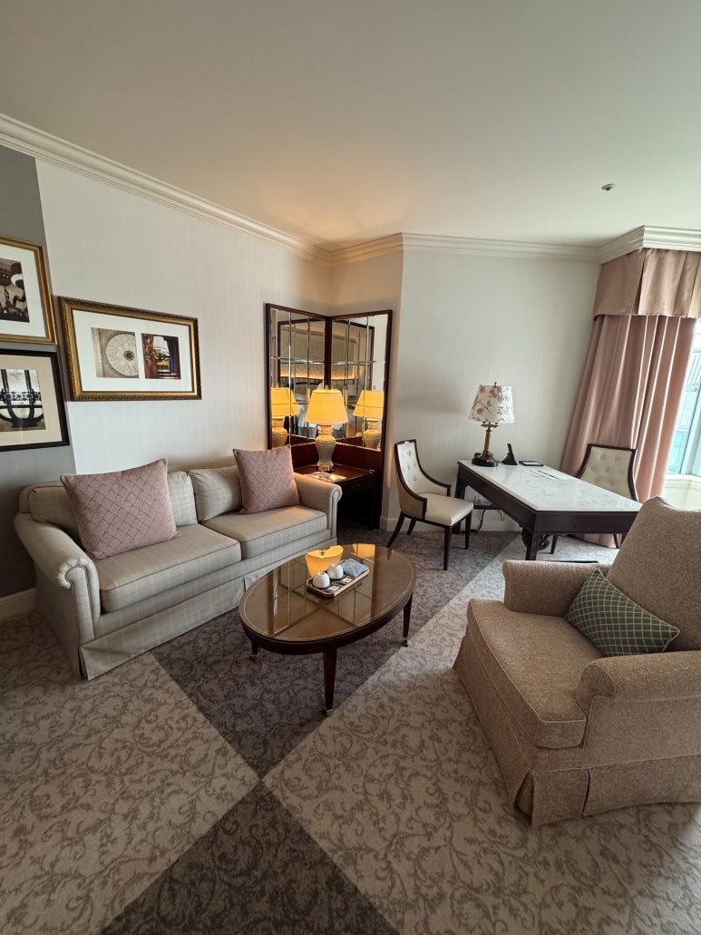 더 리츠칼튼 오사카 1편 - 품격있는 호텔의 진수. 메리어트 룸업그레이드. 수영장과 조식 후기. 관련 이미지 2