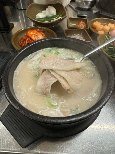 [해운대 맛집] 수변최고돼지국밥 - 부산 24시 탑티어 항정국밥 맛집. 본점 실패 후기.. 관련 이미지 1