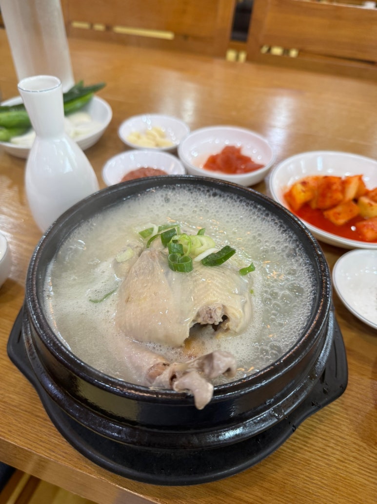 [인천 삼계탕 맛집] 학익 궁중삼계탕 - 16년 연속 블루리본서베이 한방삼계탕 인생맛집. 인천지방법원 현지인 맛집. 관련 이미지 18