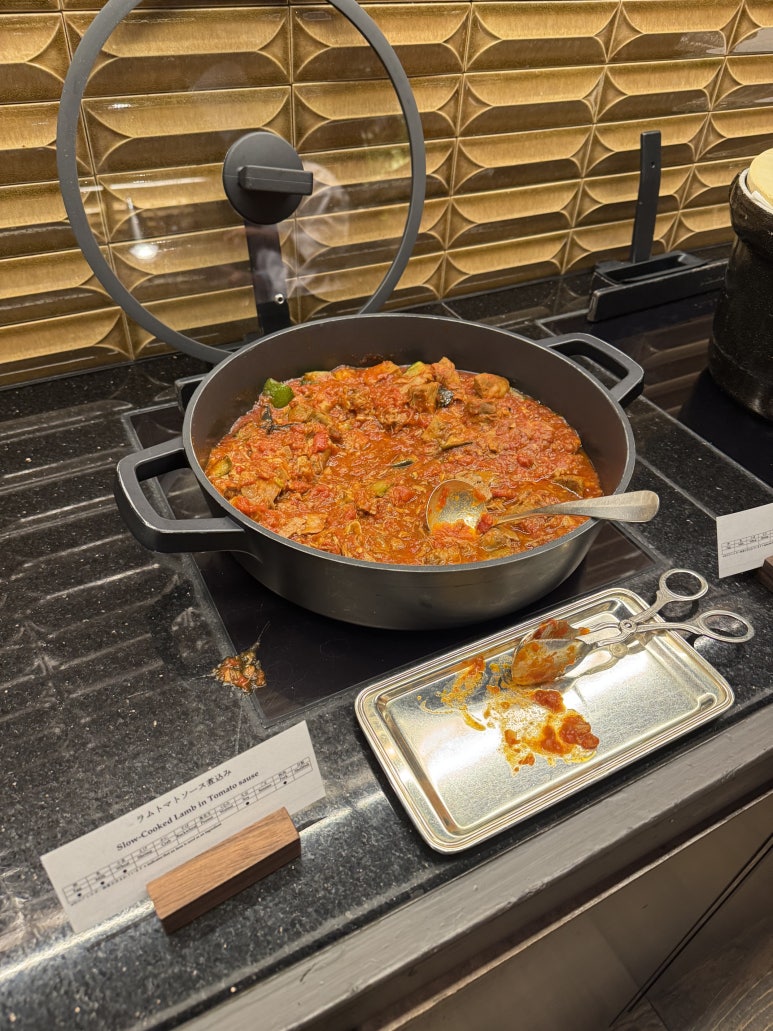 [The Ritz-Carlton, Tokyo] Afternoon tea and the club lounge — a somewhat disappointing self-paid review. Admission for two: 500,000 won. image 36