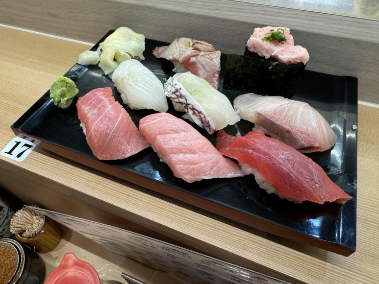 [아사쿠사 맛집] 히나토마루 스시 - 도쿄 센소지 근처 생참치 스시 맛집. 현지인이 추천하는 가성비 최고의 초밥 맛집. 관련 이미지 1
