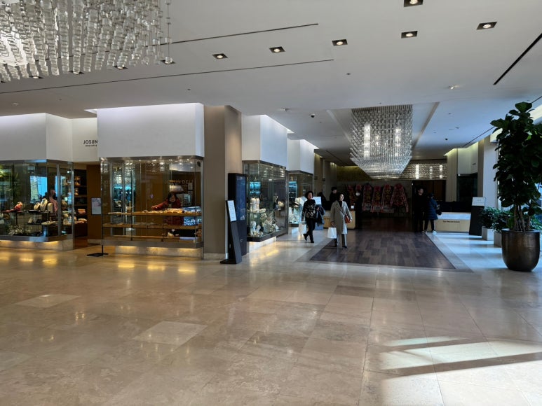 웨스틴조선 부산 - 새로단장한 해운대오션뷰 호텔. 클럽조선 플래티넘 100배 이용하기. 디럭스 비치 킹 + 수영장 + 발렛주차 후기. (feat. 그랜드조선 부산) 관련 이미지 6