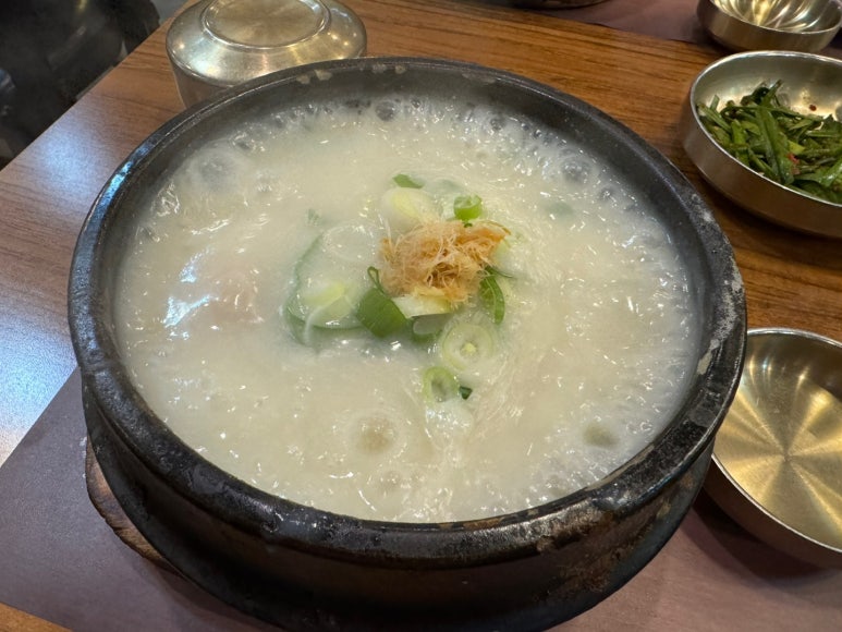 [교대역 맛집] 3대 삼계장인 - 잣삼계탕, 녹두삼계탕, 전기구이 모두 먹어본 솔직후기. n번째 방문. 줄서는식당, 맛있는녀석들 삼계탕. 관련 이미지 15
