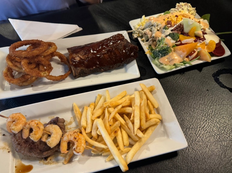 [괌 스테이크 맛집 정복] - 루비튜즈데이, 롱혼스테이크, 쓰리스퀘어. 현지인 추천 내돈내산 간단비교. 관련 이미지 3