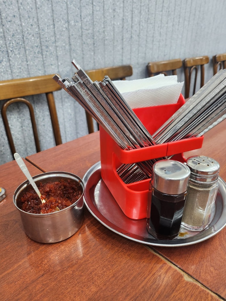 [청량리 맛집] 혜성칼국수 - 50년 넘는 유튜버 쯔양 칼국수 맛집! 닭칼국수와 멸치칼국수. 관련 이미지 8