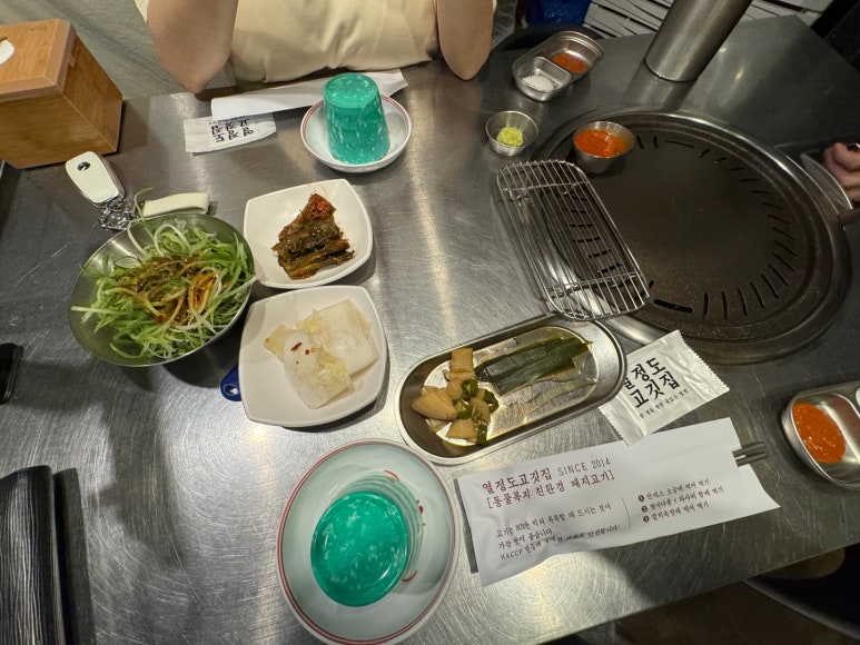 [남영역 맛집] 열정도 고깃집 - 김치찌개 맛있는 삼각지 숙성삼겹살 블루리본서베이 맛집. 모임장소추천. 콘치즈 서비스! 관련 이미지 12