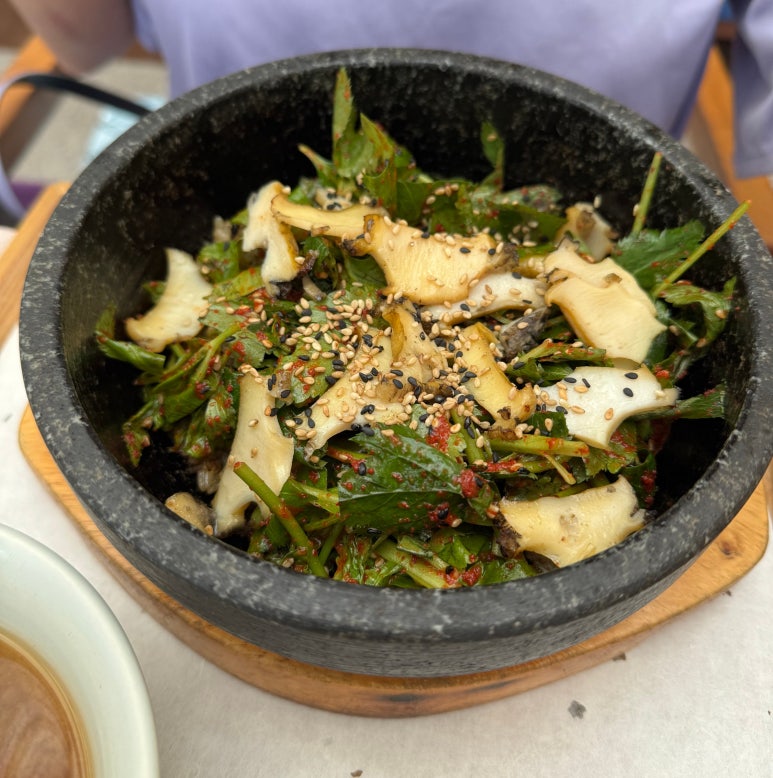 [파크 하얏트 서울] 더 라운지 - 식사 맛있는 라운지. 도미조림 1티어 찐 맛집. 신용카드 제휴할인. 발렛파킹 가능. 관련 이미지 19