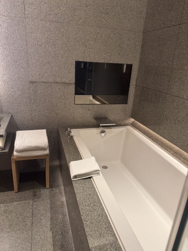 파크하얏트 부산 - 디럭스 패밀리 트윈. 추석연휴 아이랑 차타고 놀러갔다온 후기. 수영장, 조식. 관련 이미지 24