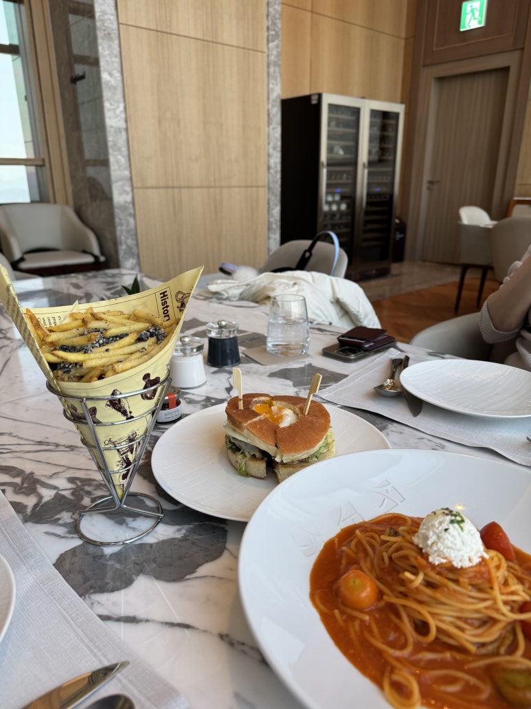 [리트릿 시그니엘 스파] RETREAT : 포시즌스와 비교해보기. 라운지는 늘 아쉬움 (FEAT. 시그니엘 클럽) 관련 이미지 29