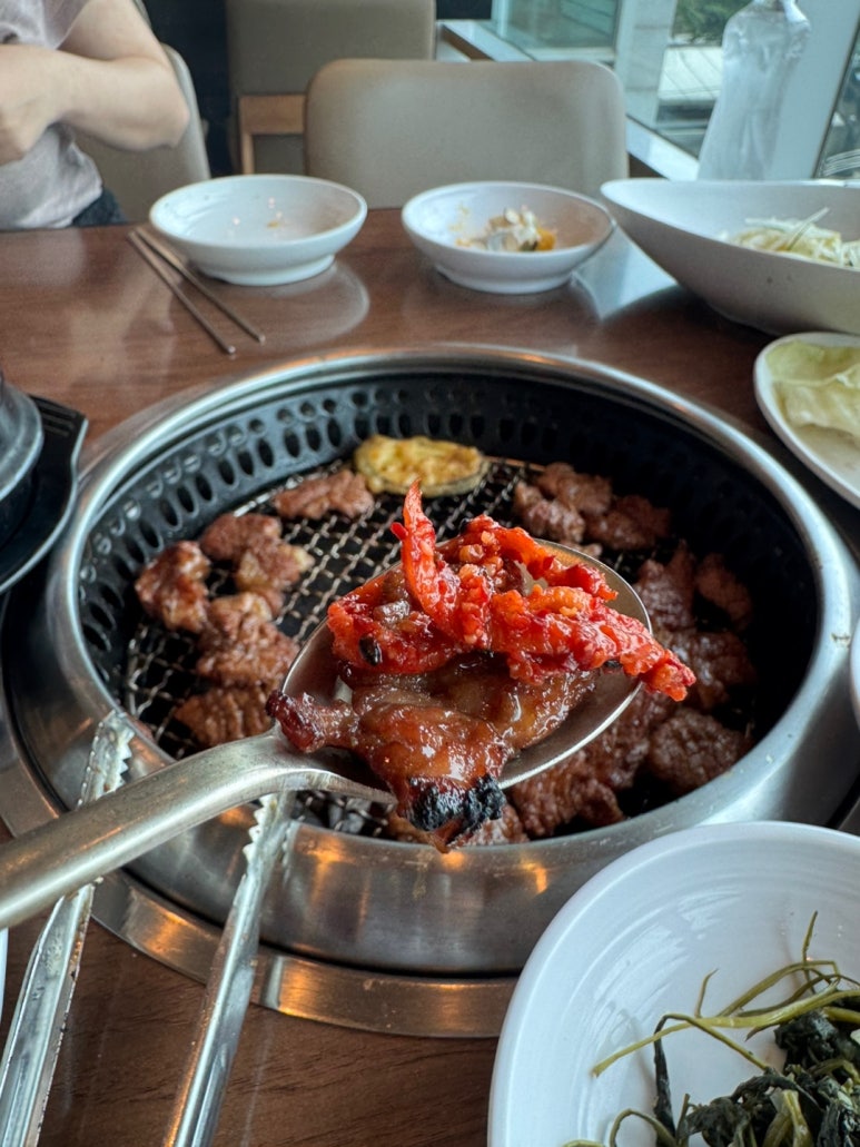 [워커힐 맛집] 송도갈비 구리워커힐점 - 양념돼지갈비 탑티어 맛집. 한강뷰 모임하기 좋은 곳. 리뉴얼 런치메뉴(점심한상) 후기. 관련 이미지 15