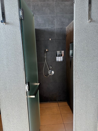 콘래드 오사카 호캉스의 모든 것 - 현아플, 힐튼 아너스 골드, 조식, 라운지, 레스토랑, 수영장, 사우나. Adieu 2023. (2) 관련 이미지 22