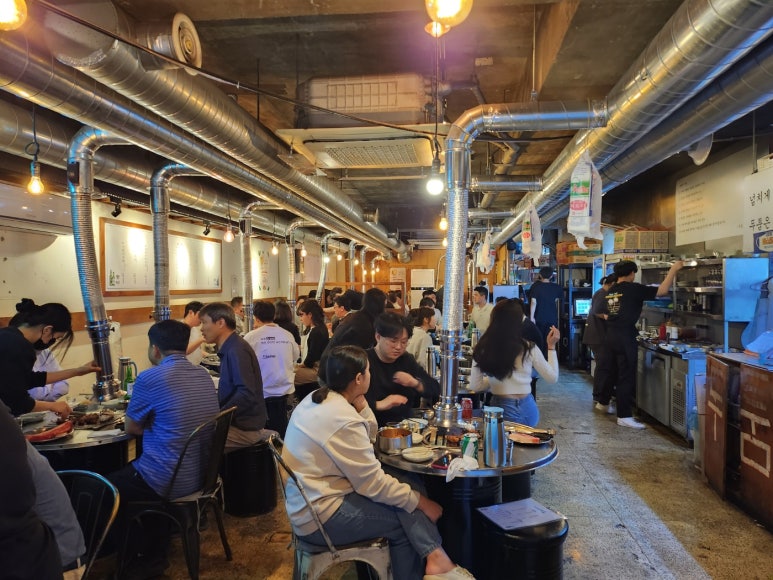 [충정로 삼겹살] 두툼 - 맛있는 녀석들 숙성삼겹살 맛집. 금돼지식당과 비교해보자. 주차꿀팁. 관련 이미지 4