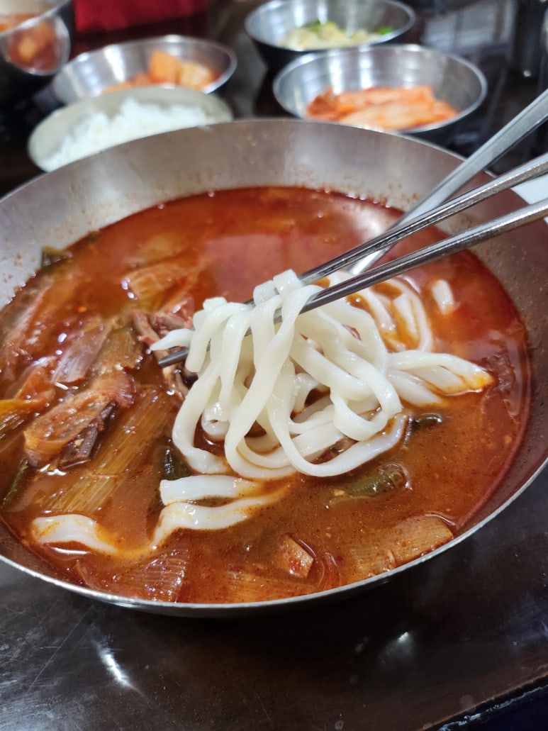 [삼각지 맛집] 문배동육칼 - 매콤하고 중독스러운 서울 육개장 맛집. 삼각지 맛집리스트 업데이트. 관련 이미지 12
