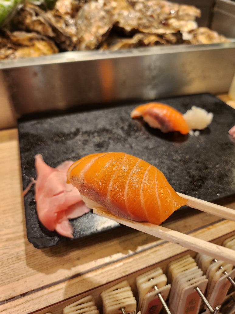 오사카 우메다 스시 맛집 - 스시마루 한큐백화점 근처 맛있고 가성비 있는 현지인 스시 맛집. 관련 이미지 16