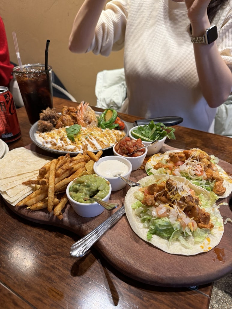 [성수동 맛집] 갓잇 성수 홀리워터점 - 멕시코 스타일 타코 찐맛집. 2인 B세트 내돈내산 후기. 네이버 알림 이벤트. 관련 이미지 11