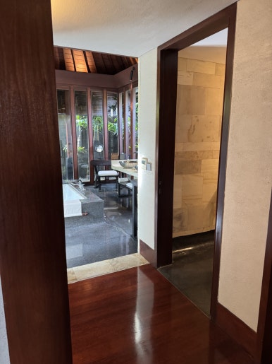 불가리 발리 - 인생 최고의 휴양지. 장동건 부부 신혼여행 인도양 오션뷰 풀빌라 추천. 메리어트 플래티넘 호캉스. 룸서비스/조식/야외수영장/레스토랑 후기. 관련 이미지 49