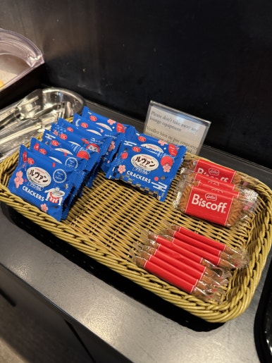 오사카 간사이 국제공항 에어사이드 (Airside) 라운지 추천 후기. Feat. 국민 헤리티지 리저브 동반자 입장 라운지앱. 관련 이미지 11