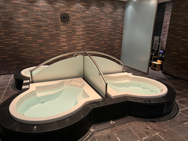 콘래드 도쿄 크리스마스 시즌 호캉스 - 롯데 힐튼 아너스 다이아몬드, 해피아워, 조식, 이그제큐티브 라운지, 수영장, 사우나. (1) 관련 이미지 45