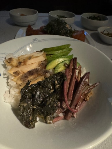 Korean Air First Class vs. Prestige Class – KE907 and KE908 Incheon–London B777-300ER Booking, Seat Recommendations, First Lounge, and SkyTeam Mileage Flight Review image 61