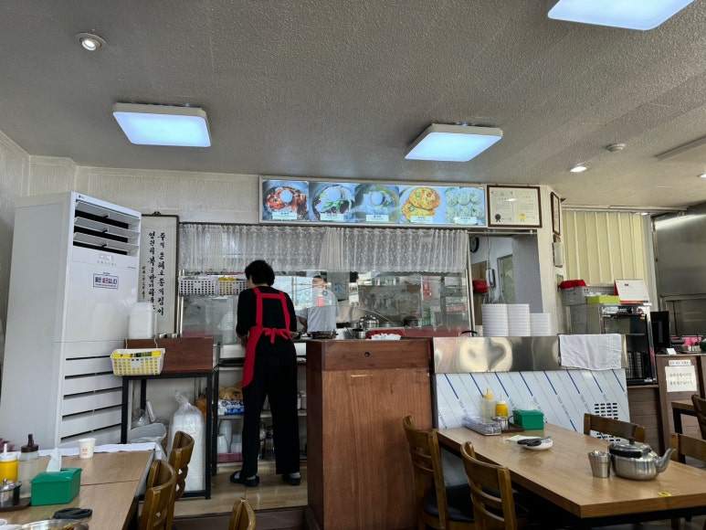 [연희동 맛집] 청송본관함흥냉면 - 맛있는녀석들 비빔냉면 맛집. 녹두전도 맛있는 서대문구 블루리본서베이. 관련 이미지 9