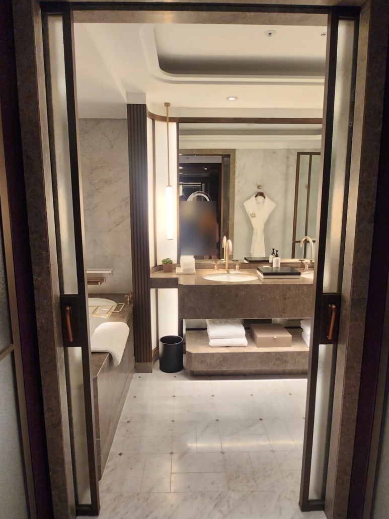 조선팰리스 그랜드 마스터스 룸 프로포즈 후기 + 격물공부와 커스터마이징 추천! (Feat. 클럽조선 플래티넘 멤버십) 관련 이미지 12