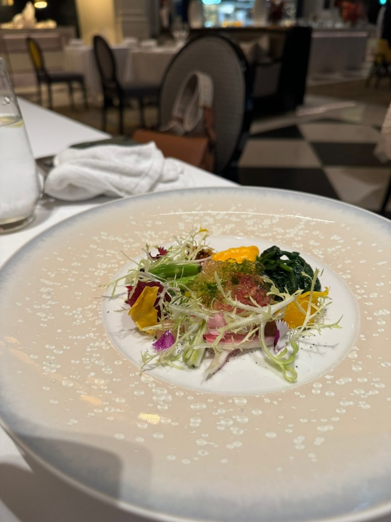 [시그니엘서울] STAY -미슐랭 1스타 프렌치 레스토랑 디너 풀코스. 훌륭하고 멋진 공간을 81층에.. 발렛주차 신용카드. 롯데상품권 사용후기. 관련 이미지 39