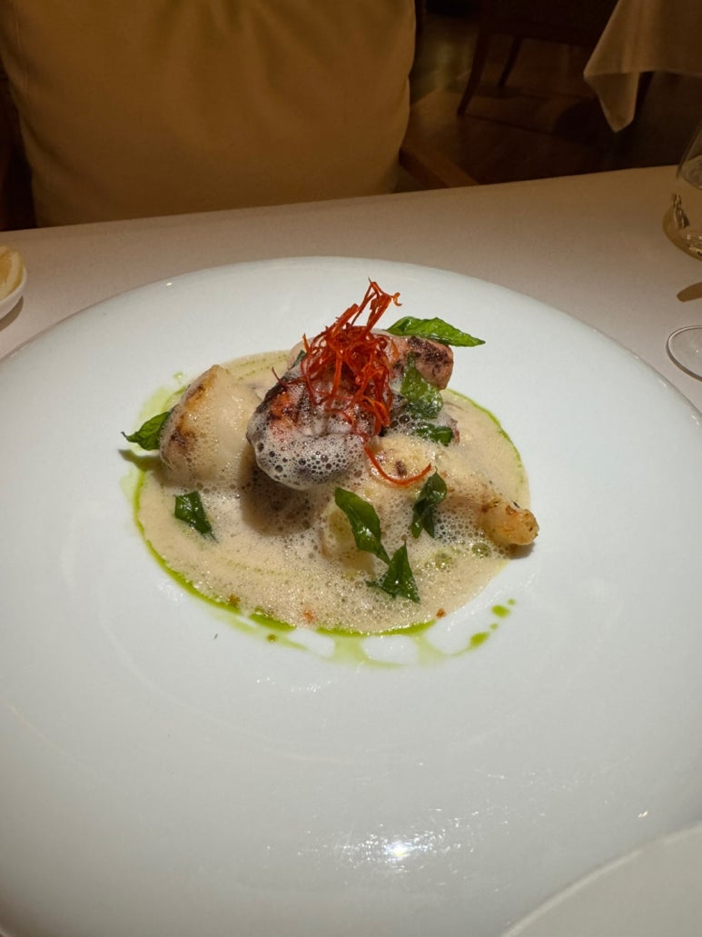 세인트레지스 발리 2편 - 미쉐린 레스토랑 Kayuputi. 플래티넘 티어로 즐기는 조식 그리고 디너 솔직 후기. 불가리 발리랑 비교!! 관련 이미지 61