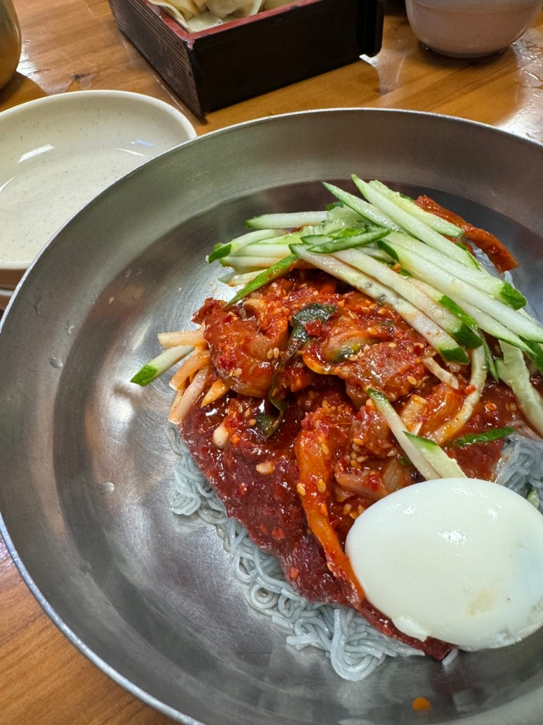 [영등포 맛집] 함흥냉면 - 서울 함흥냉면 맛집 뿌시기! 비빔냉면, 물냉면, 김치만두, 고기만두 다 맛있는 백년가게 놀면뭐하니 맛집. 관련 이미지 16