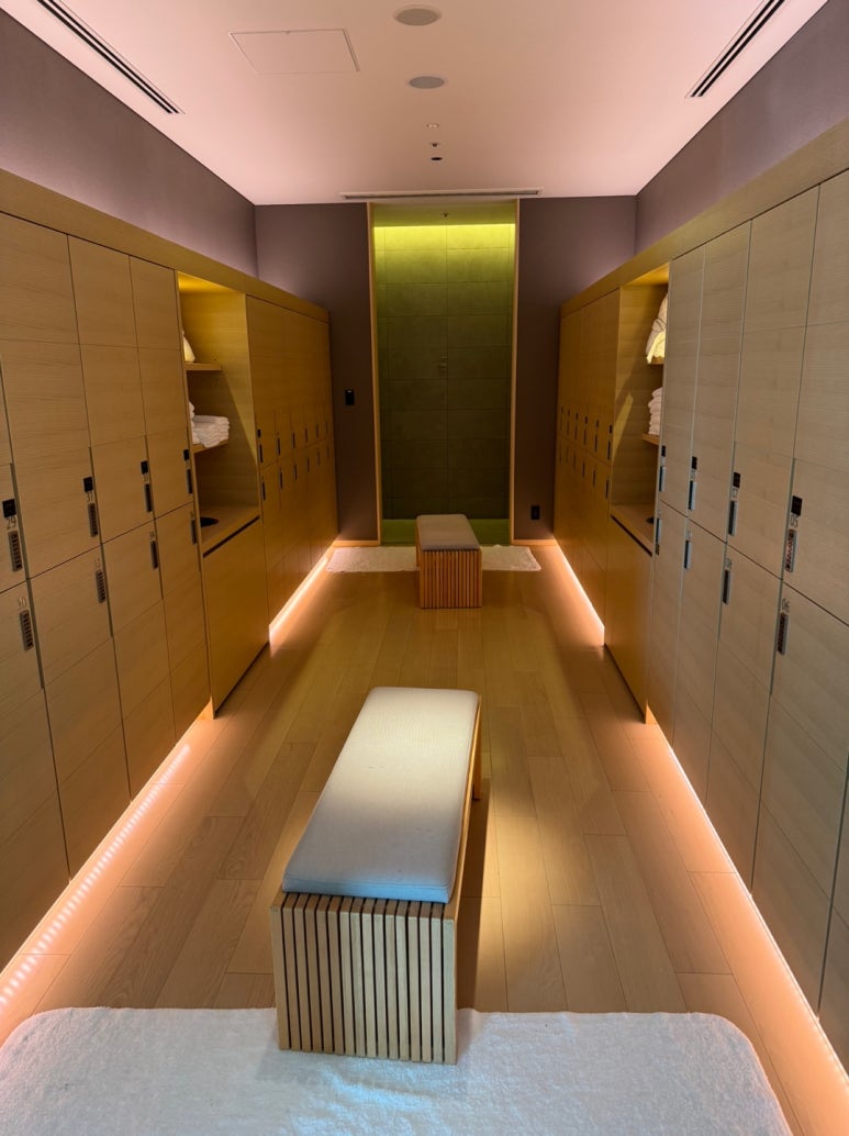 콘래드 오사카 호캉스의 모든 것 - 현아플, 힐튼 아너스 골드, 조식, 라운지, 레스토랑, 수영장, 사우나. Adieu 2023. (2) 관련 이미지 20