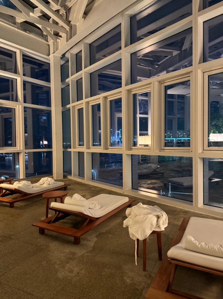 파크하얏트 부산 - 파크 이그제큐티브 마리나 스위트 & 스탠다드 룸 비교! 광안대교뷰, 조식, 수영장, 월드오브하얏트, GOH, 부산 5성호텔 비교&추천. 관련 이미지 43