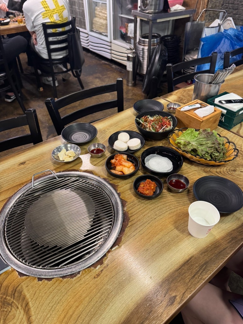 [공덕역 맛집] 마포진짜원조최대포 본점 - 블루리본서베이 주차되는 양념돼지갈비 노포 맛집. 흑쌀냉면 (물냉면)도 맛이 수준급! 관련 이미지 11