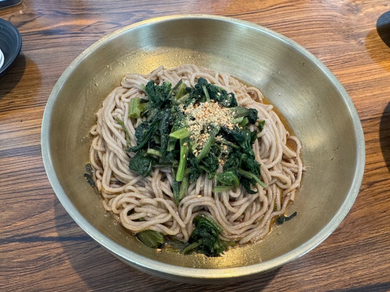 [속초 맛집] 남경막국수 대포항본점 - 수요미식회 블루리본서베이 10개 들깨막국수 맛집. 시그니처 메뉴 곤막 & 들막. 관련 이미지 13