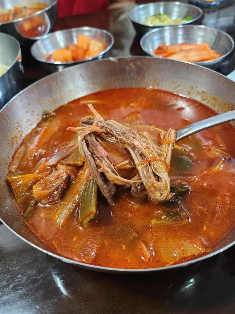 [삼각지 맛집] 문배동육칼 - 매콤하고 중독스러운 서울 육개장 맛집. 삼각지 맛집리스트 업데이트. 관련 이미지 11