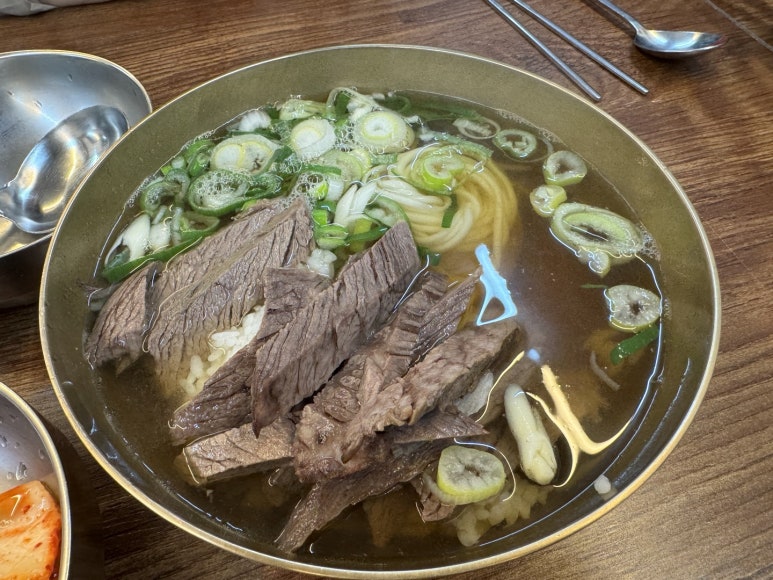 [을지로 한우곰탕] 애성회관한우곰탕 - 히든메뉴 특특 사이즈 한우곰탕. 서울 북창동 블루리본서베이 곰탕 1티어 맛집. 관련 이미지 8