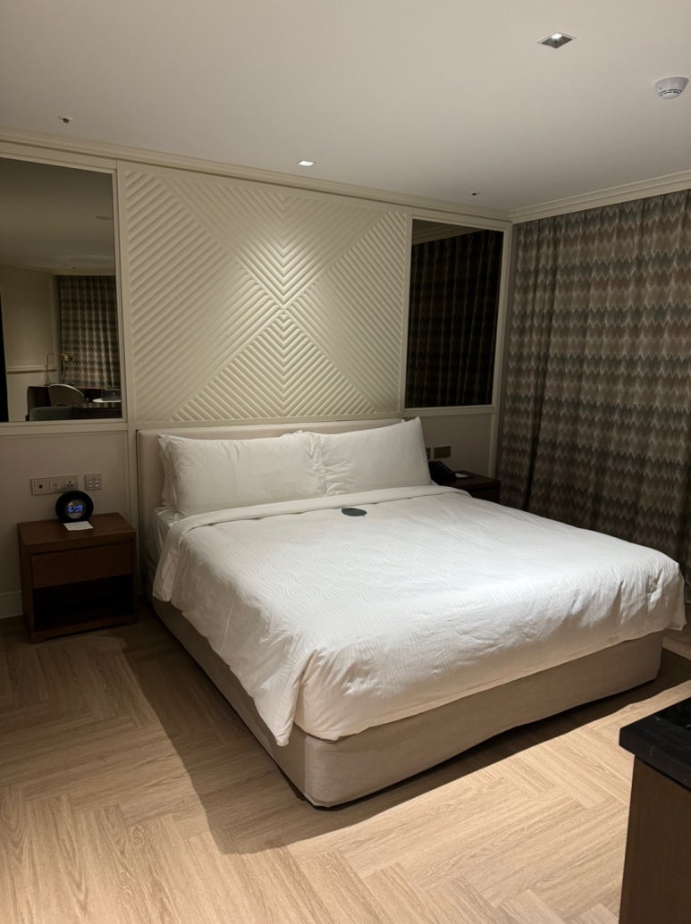 그랜드조선 부산 - 클럽조선 플래티넘 100배 이용하기. 해운대 오션뷰 생일 기념 룸 업그레이드! 프리미어 오션뷰 킹 + 수영장 + 발렛주차 후기. (feat. 웨스틴조선부산) 관련 이미지 16