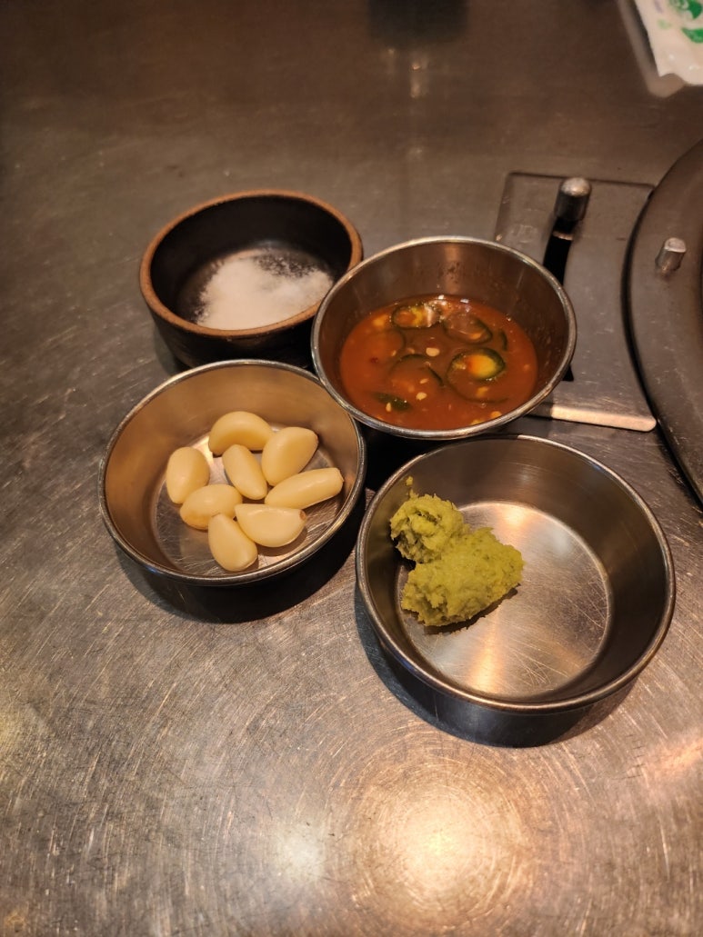 [충정로 삼겹살] 두툼 - 맛있는 녀석들 숙성삼겹살 맛집. 금돼지식당과 비교해보자. 주차꿀팁. 관련 이미지 13