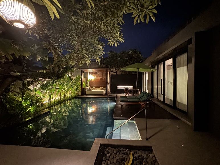 W 발리 스미냑 1편 - 킹베드 오아시스 빌라 둘러보기! 플래티넘 업그레이드 후기. 관련 이미지 5