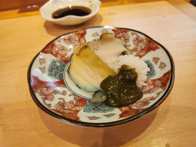 [한남동 맛집] 스시고코로 - 용산구 미들급 디너오마카세. 날것을 많이 못먹어도 갈 수 있는 곳. 발렛주차 가능. 이태원상권회복상품권 사용가능. 관련 이미지 9