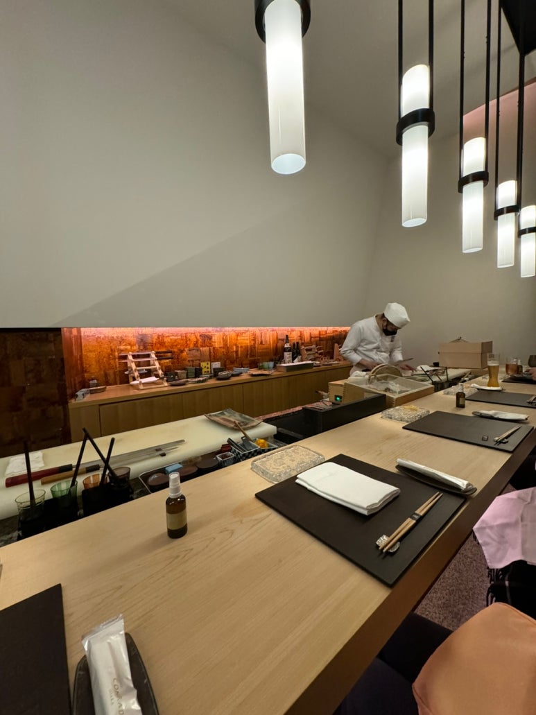 [콘래드 오사카 레스토랑] 쿠라(KURA) - 蔵 Teppanyaki & Sushi - 오마카세 스시 맛집. 현아플, 힐튼 골드 할인. 예약방법. 관련 이미지 7