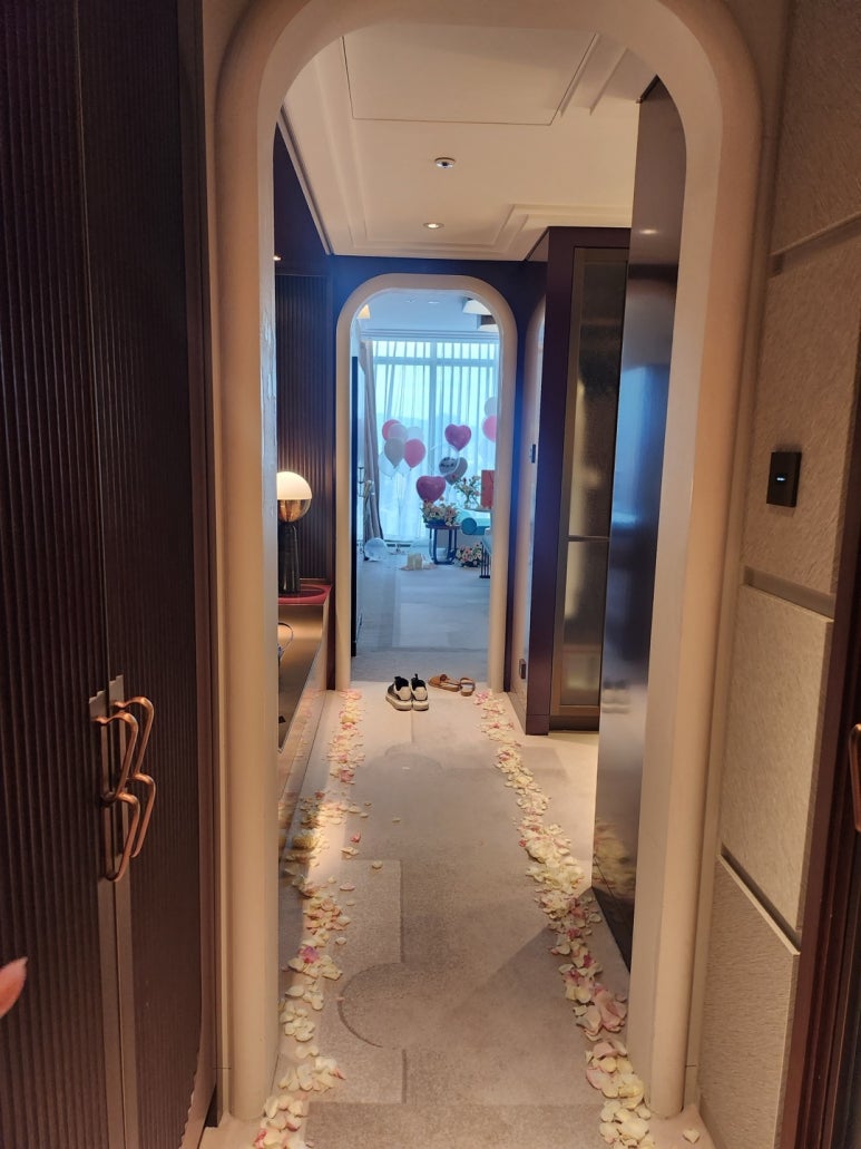 조선팰리스 그랜드 마스터스 룸 프로포즈 후기 + 격물공부와 커스터마이징 추천! (Feat. 클럽조선 플래티넘 멤버십) 관련 이미지 5