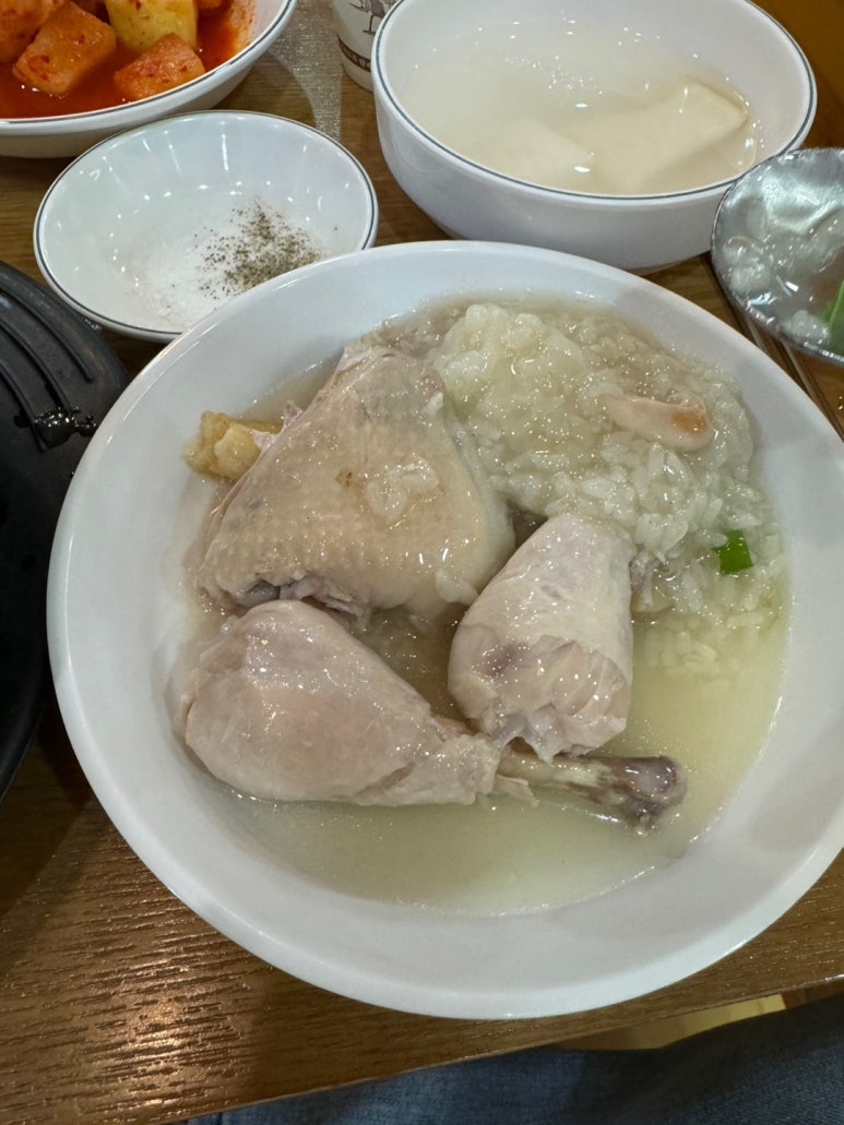 [인천 삼계탕 맛집] 학익 궁중삼계탕 - 16년 연속 블루리본서베이 한방삼계탕 인생맛집. 인천지방법원 현지인 맛집. 관련 이미지 25