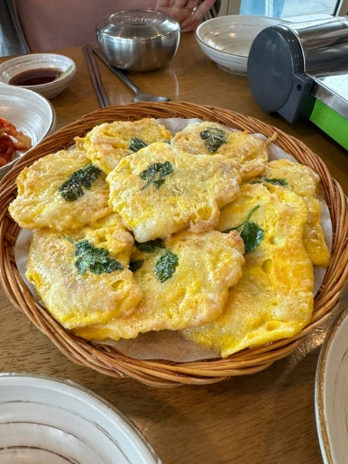 [속초 맛집] 속초생대구 - 수요미식회 블루리본서베이 11개 생대구 & 생대구전 동명항 주차가능 맛집. 관련 이미지 1