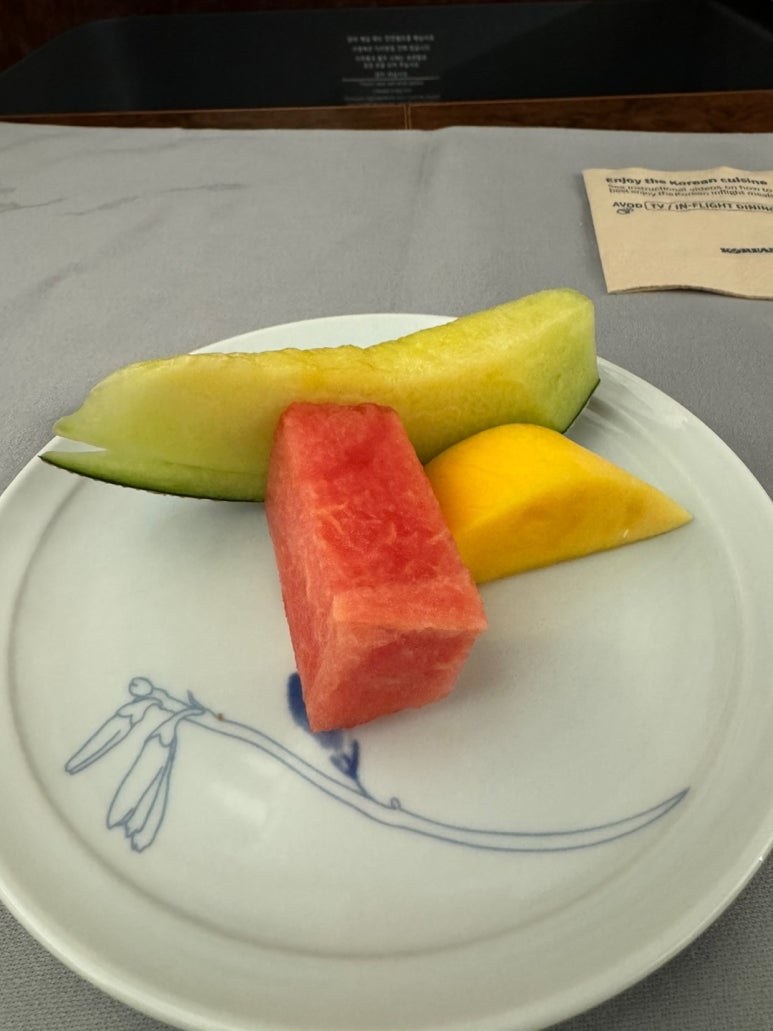 Korean Air First Class vs. Prestige Class – KE907 and KE908 Incheon–London B777-300ER Booking, Seat Recommendations, First Lounge, and SkyTeam Mileage Flight Review image 53